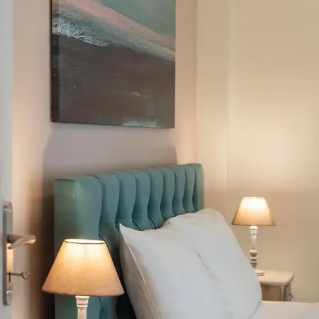 Blue Ark Acropolis Compass Apartament *